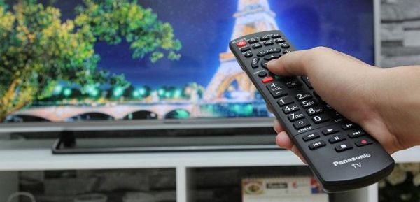 Hướng dẫn bạn cách sử dụng điều khiển TV Panasonic CS630V chuẩn nhất