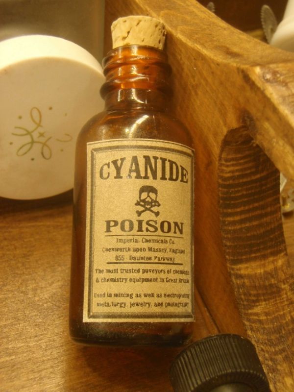 Dấu hiệu và cách chữa ngộ độc cyanide