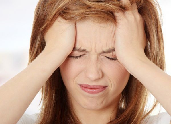 Hội chứng đau đầu chùm - Triệu chứng, nguyên nhân và cách điều trị