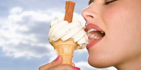 Bệnh đau đầu khi ăn kem - Triệu chứng, nguyên nhân và cách điều trị