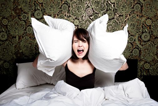 Hội chứng giấc ngủ kinh hoàng - Triệu chứng, nguyên nhân và cách điều trị