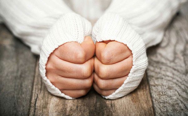 Bệnh lạnh tay chân - Triệu chứng, nguyên nhân và cách điều trị