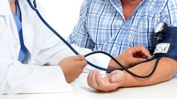 Chứng cao huyết áp ở người cao tuổi - Triệu chứng, nguyên nhân và cách điều trị