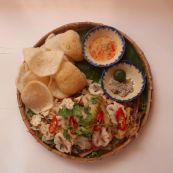 Cách làm món gỏi gà măng cụt đơn giản dễ ăn, lạ miệng tại nhà