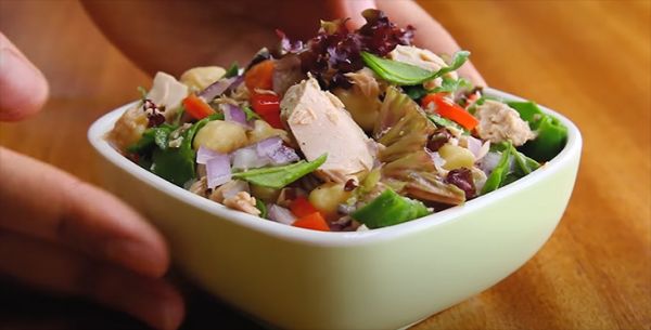 Cách làm món Salad cá ngừ ớt chuông bó xôi dinh dưỡng thơm ngon dinh dưỡng