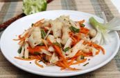 Mách bạn làm món gỏi chân gà ngó sen thanh mát, hấp dẫn tại nhà