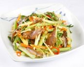 Hướng dẫn bạn cách làm món gỏi mắm cá linh độc đáo lạ miệng